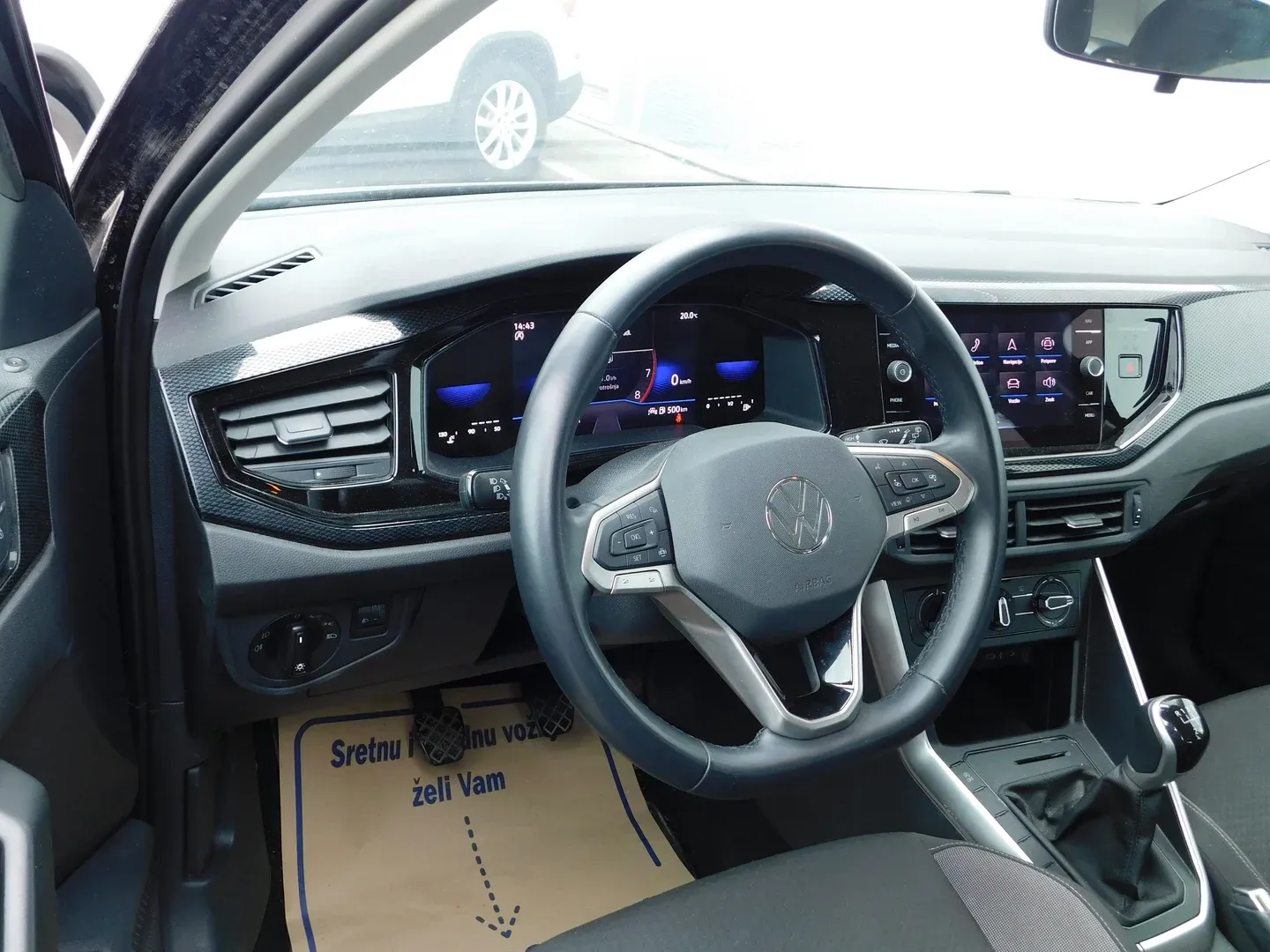 10838 volkswagen polo 1.0 tsi life - slika 9
