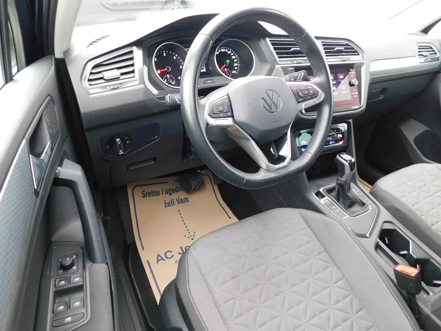 11637 volkswagen tiguan 2.0 tdi dsg life - slika 9