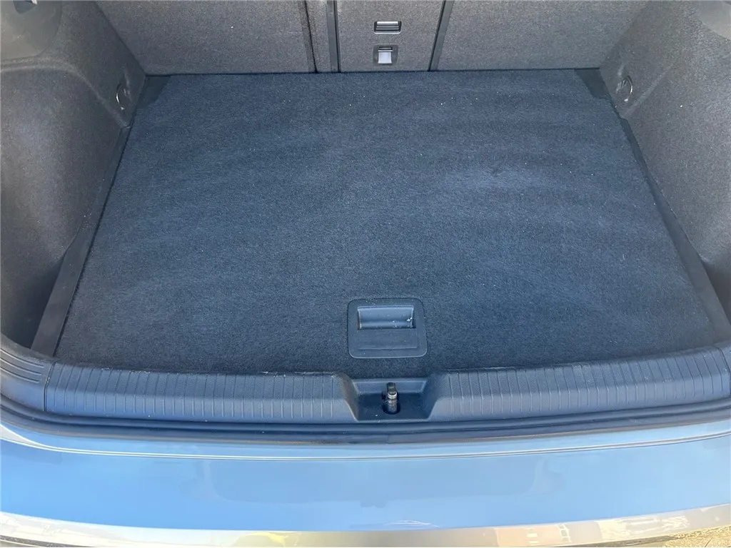 volkswagen golf 2.0 tdi dsg life business - slika 14