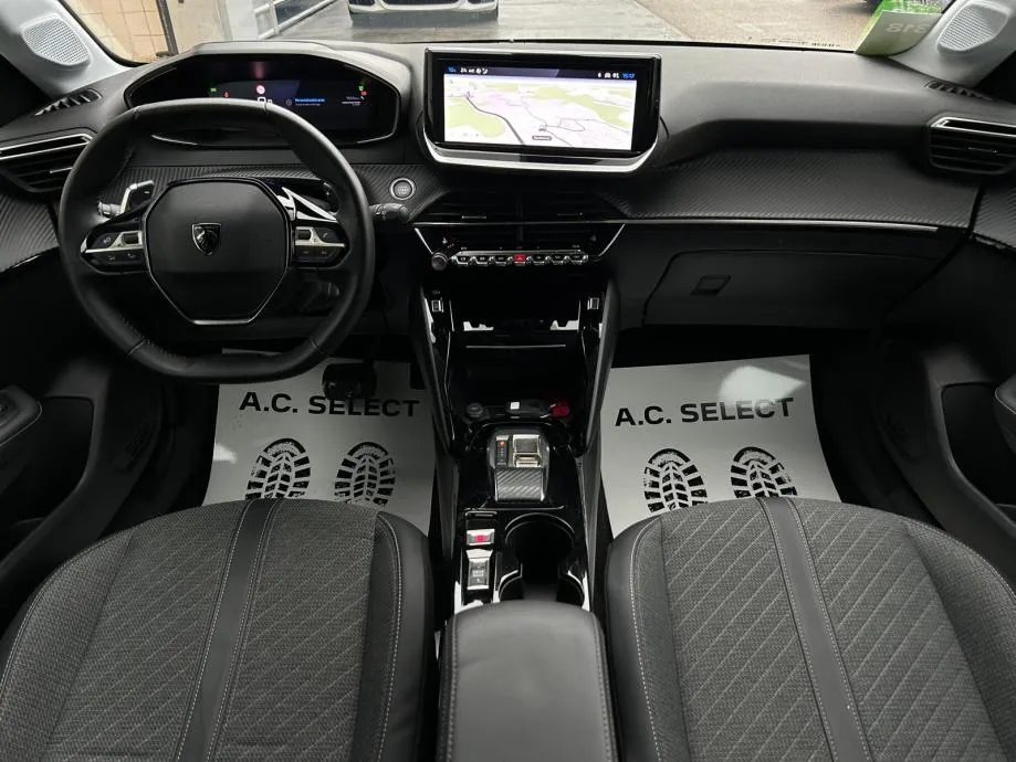 peugeot 208 hybrid 110 e-dcs6 - 2025 - 15000 km - gratis registracija - slika 13