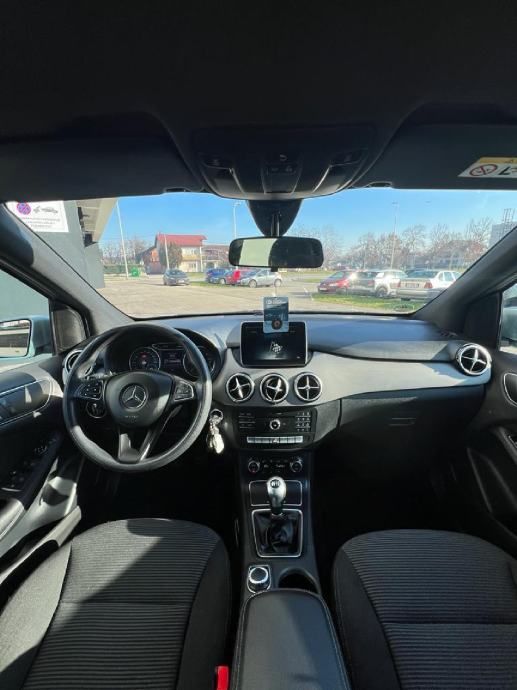 mercedes-benz b-klasa 180 cdi,80kw, navi,kamera - slika 12