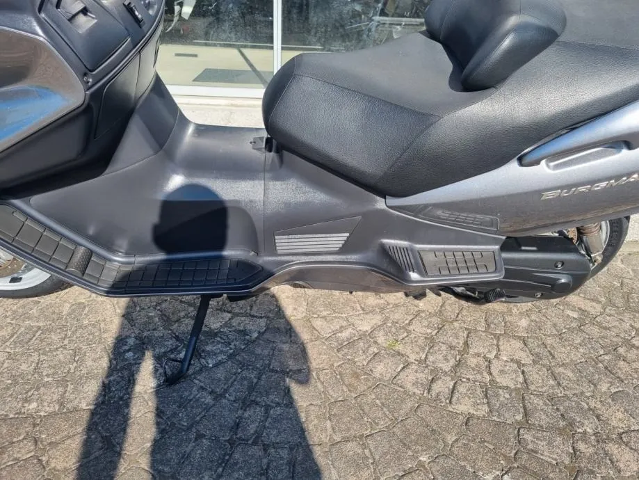 suzuki burgman 650 executive abs, 2009 god. - slika 11
