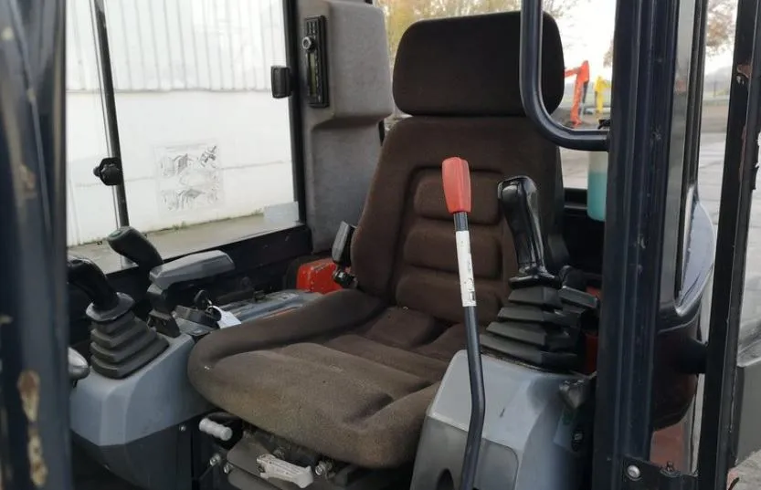 ***akcija*** kubota kx61-3 mini bager 2,6 t - 25.000,00 € - slika 9