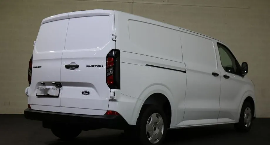 ford transit custom van v710 lwb trend 2.0 tdci - slika 2