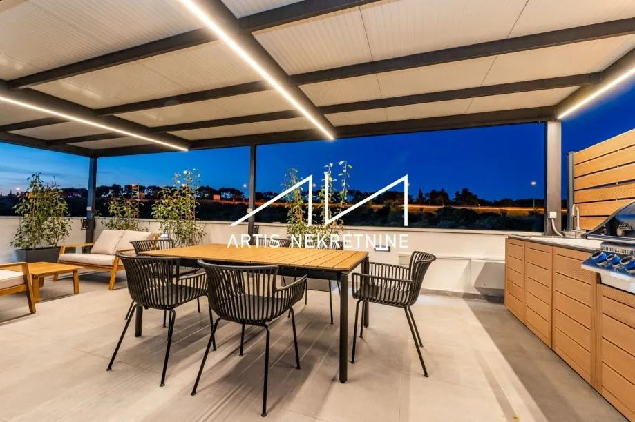 luksuzni penthouse u zadru – rooftop, jacuzzi, pogled na more - slika 22