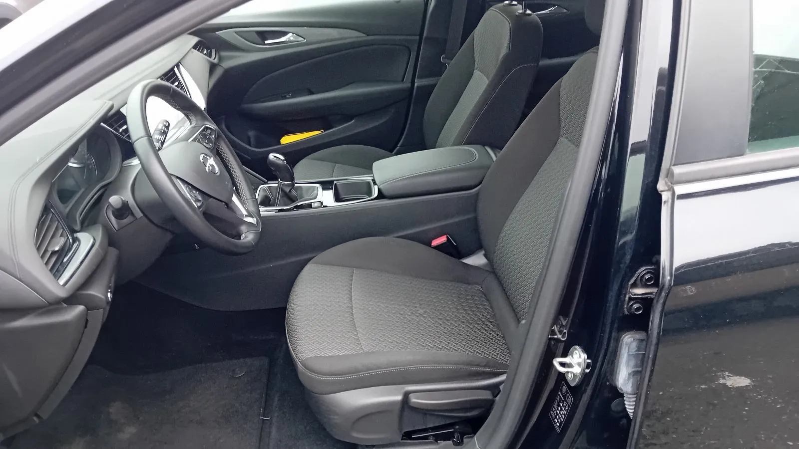 opel insignia karavan 1,6 cdti ,do 2 godine jamstva,u sustavu pdv-a. - slika 3