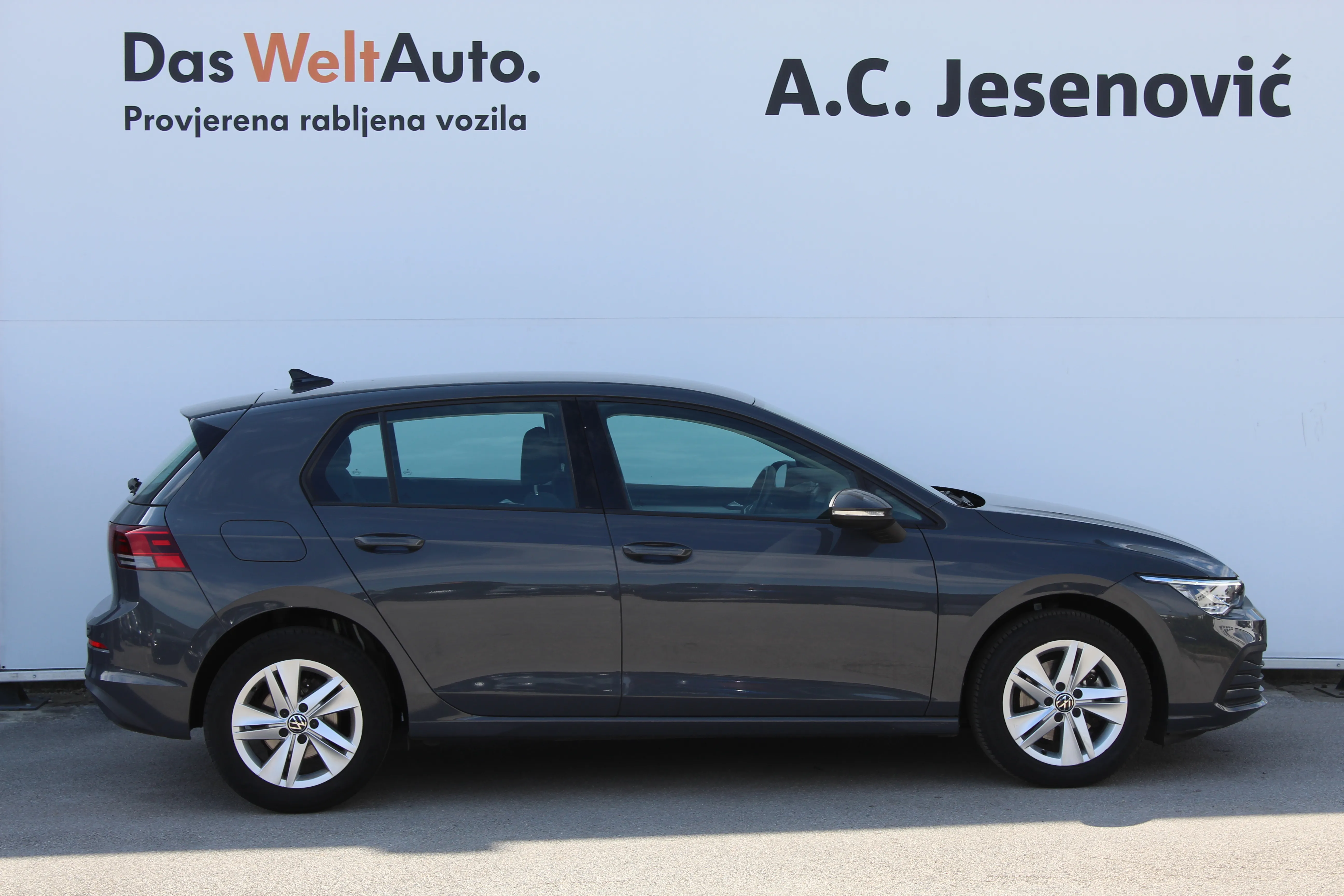 13199 volkswagen golf 1.0 tsi life - slika 4