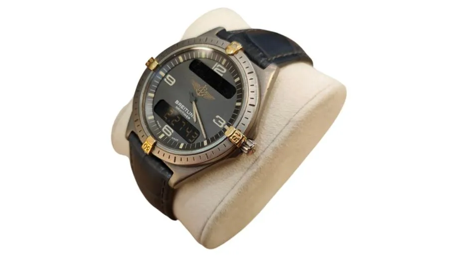 breitling navitimer quartz aerospace / r1, rate !! - slika 3