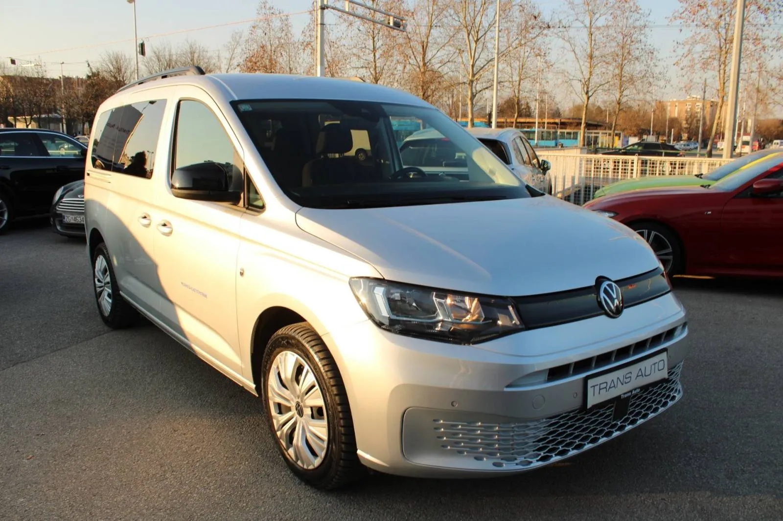 vw caddy maxi 2.0 tdi n1 5 sjedala *navigacija, kamera*, 2023 god. - slika 3