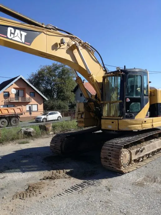 Bager Cat 321 C Lcr, 2006 - Sisak