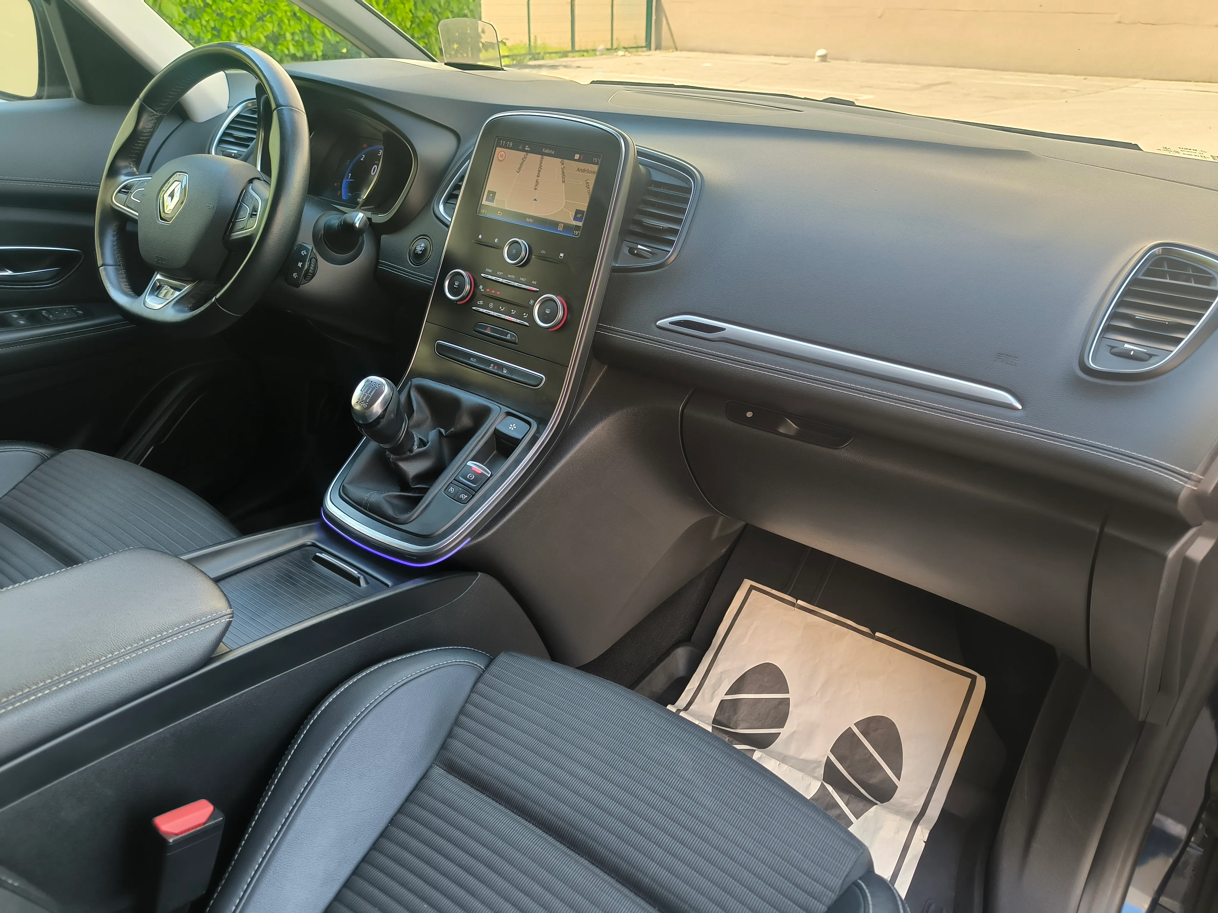 renault scenic 1,5dci, intens, full led, kamera, ekstra stanje - slika 26