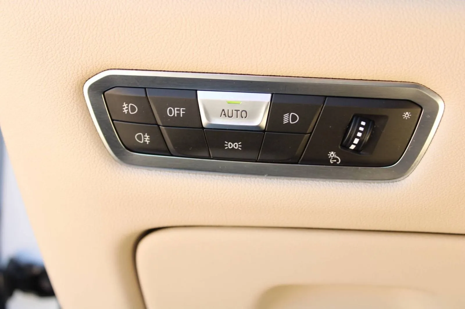 bmw x5 xdrive 45e m-paket *led, navigacija, kamera* - slika 26
