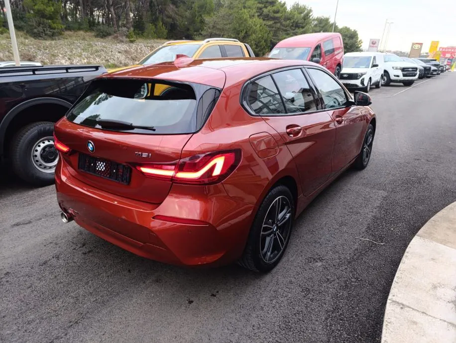 bmw serija 1 118i m paket - slika 4