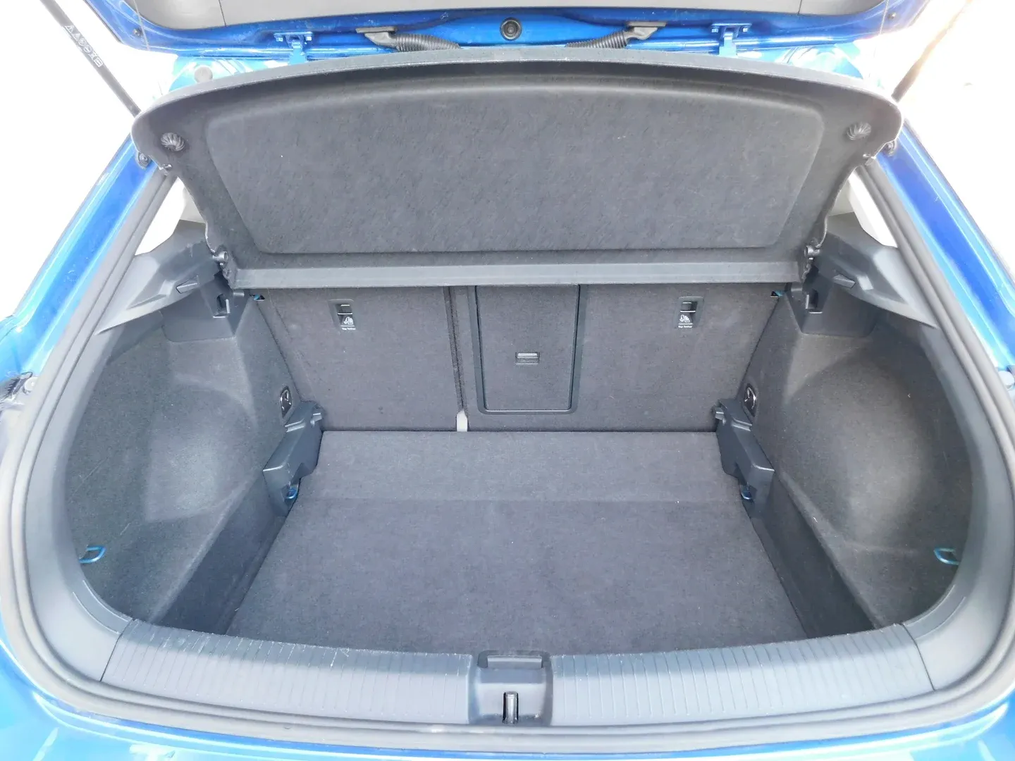 09033 volkswagen t-roc 2.0 tdi style - slika 14