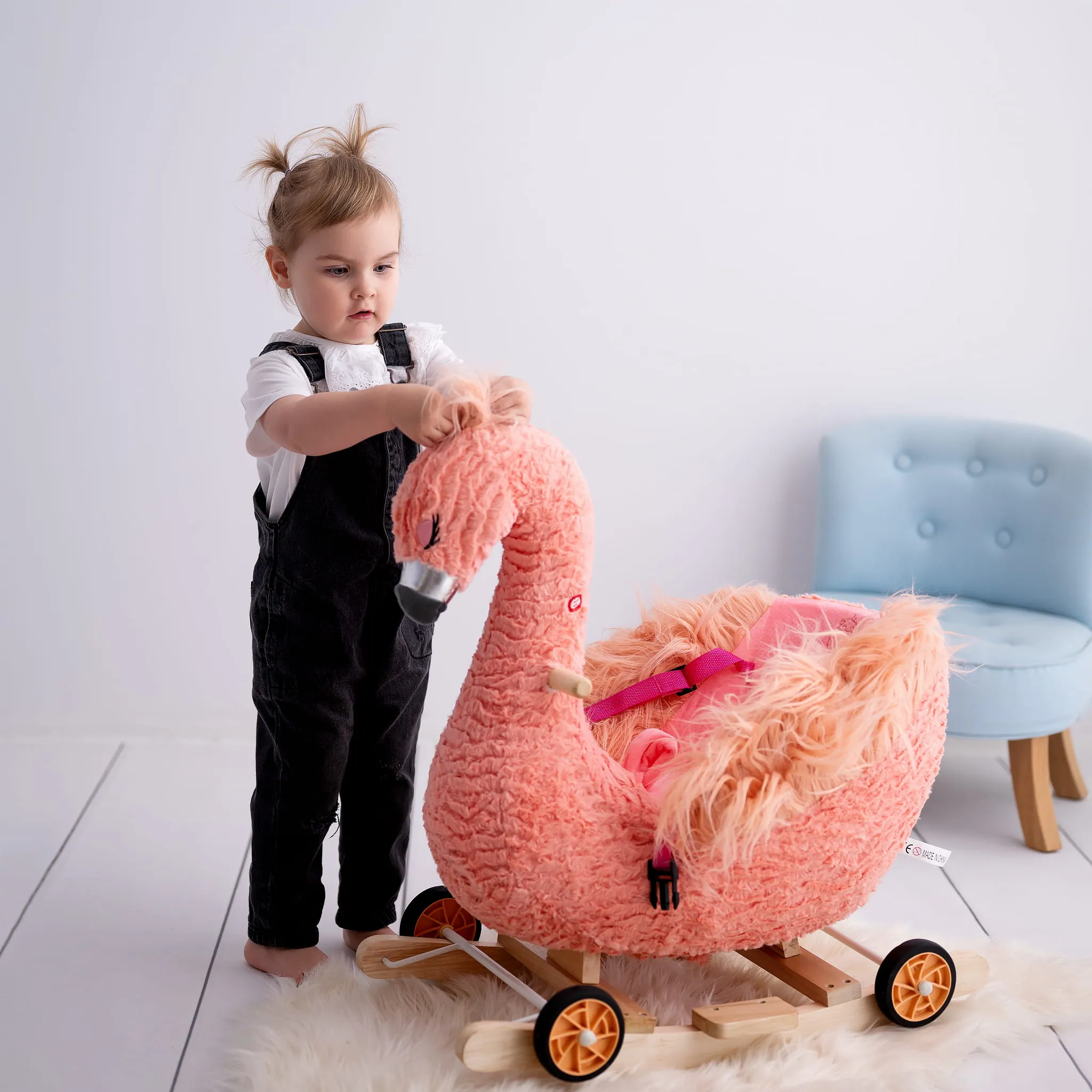 flamingo – ljuljačka, guralica i sjedalica za djecu – dječje igračke - slika 3