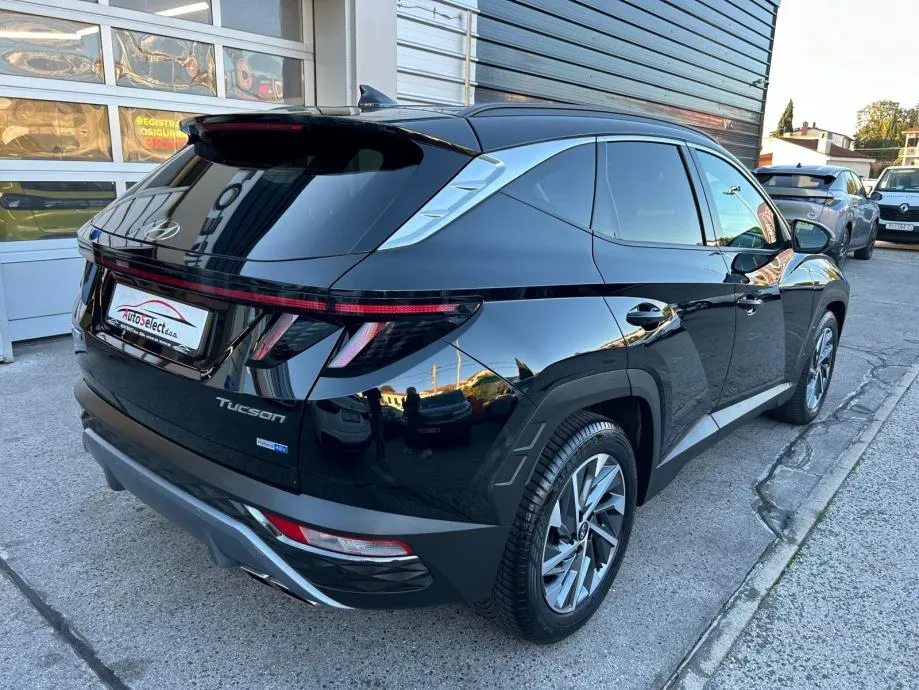 hyundai tucson 1,6 crdi 48v automatik - kamera - senzori - reg 1 god!! - slika 5