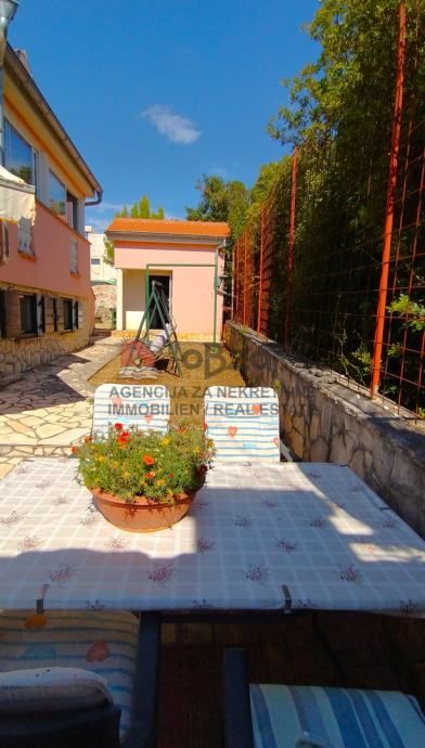 pridraga-visoka prizemnica s pogledom na more - slika 15