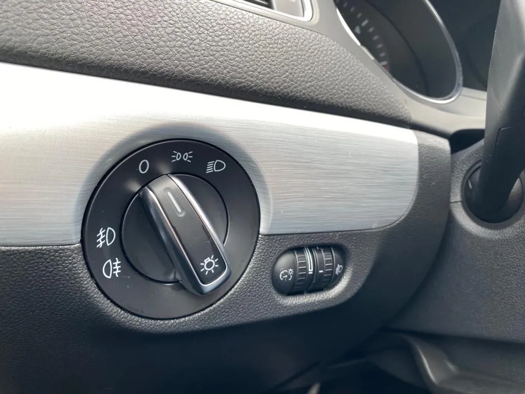 vw jetta 2.0 tdi comfortline, park. senzori, tempomat, 4x garancija! - slika 14