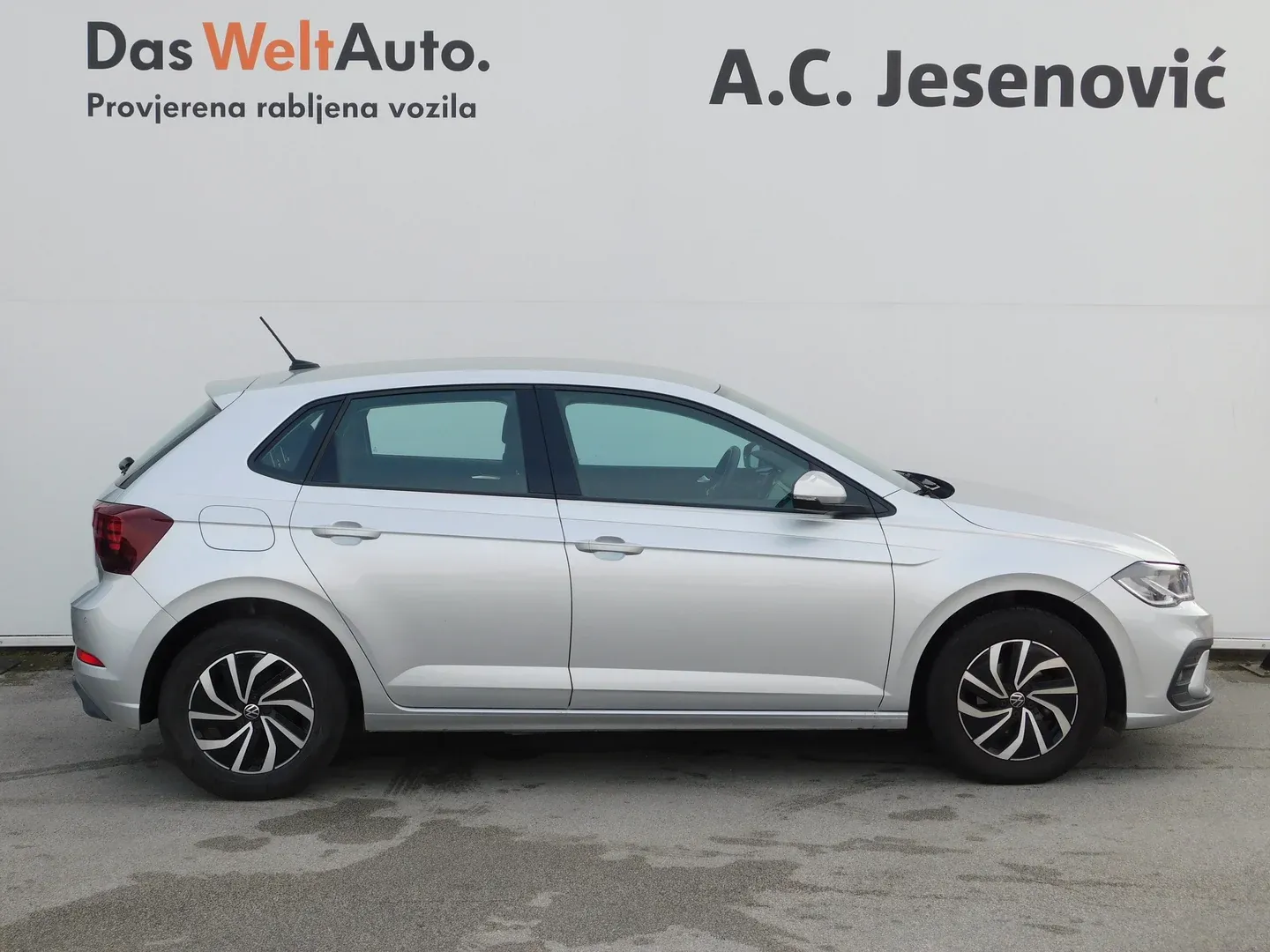 10799 volkswagen polo 1.0 tsi life - slika 4