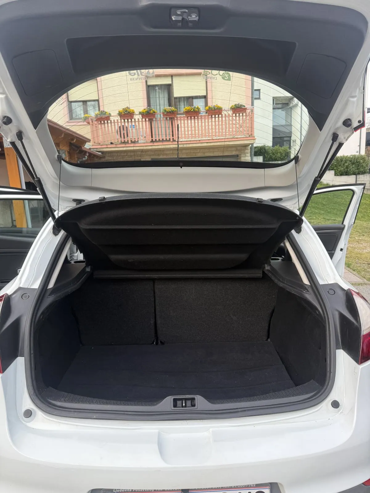 renault megane 1.5dci 2015 redizajn, odlično stanje - slika 17