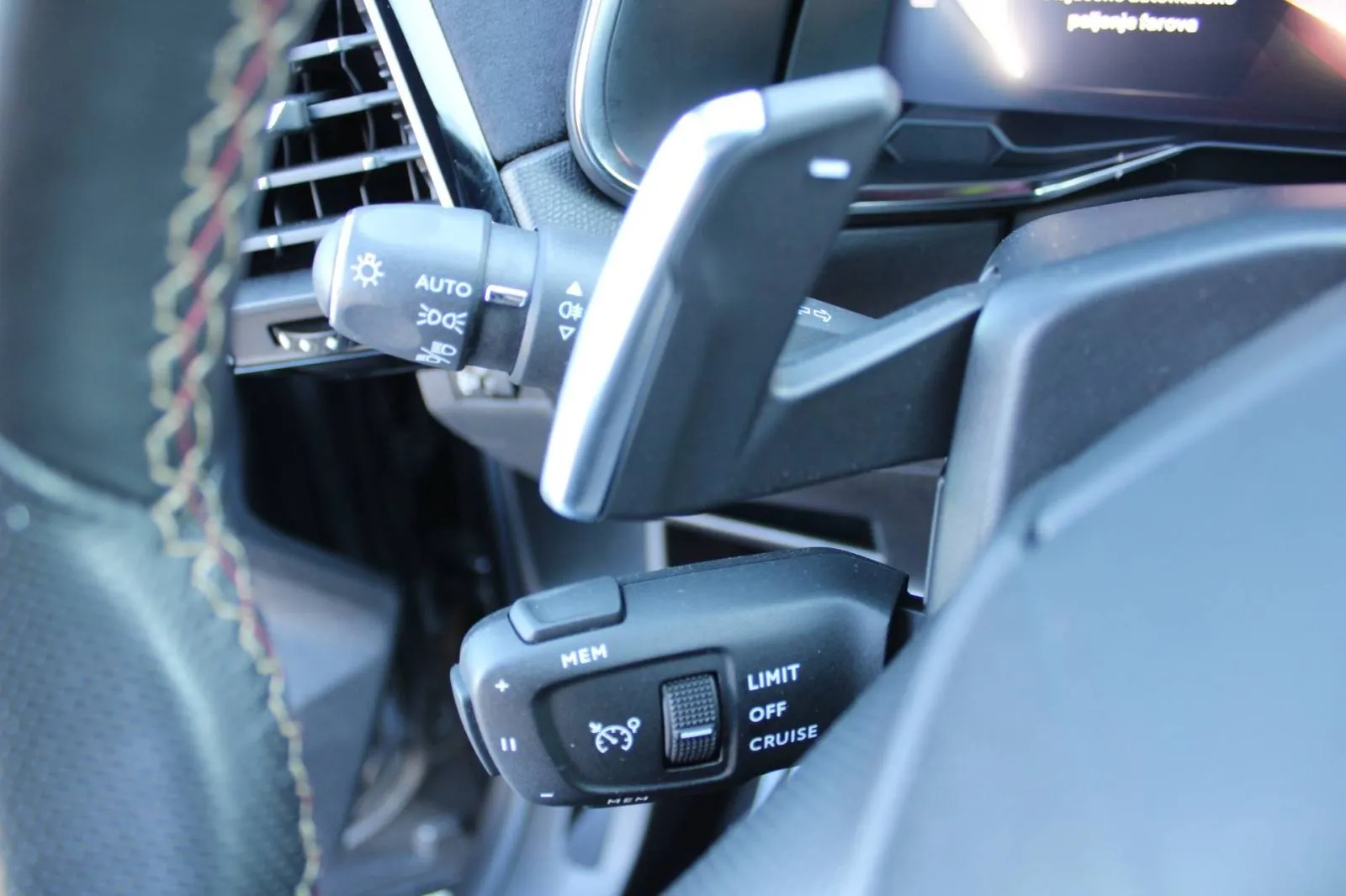 ds 7 bluehdi automatik performance line - slika 16