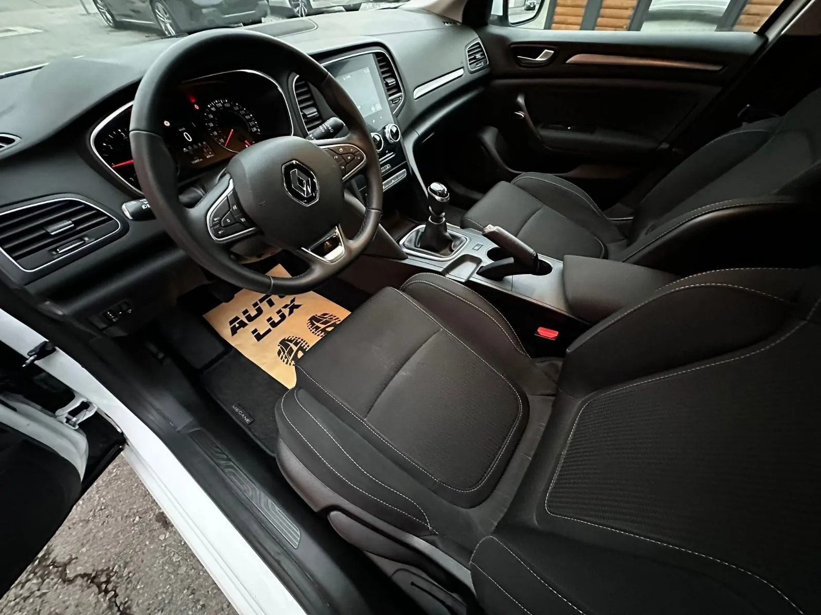 renault megane dci 115 •2022.g.•navigacija•leasingbezučešća• - slika 7