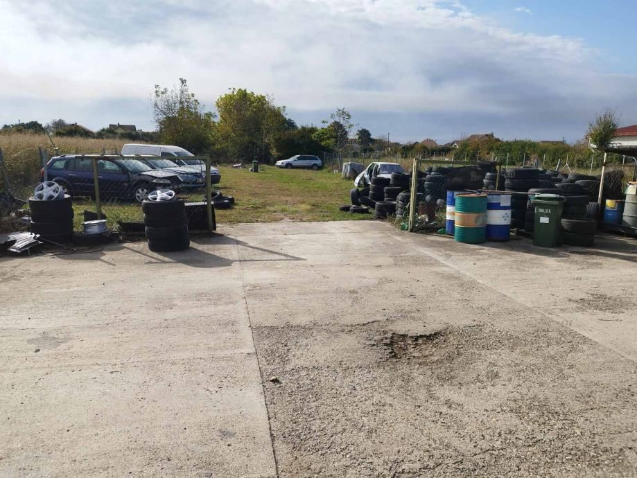 poslovno stambeno uredski prostor 310 m2 na okućnici od 3000 m2 - slika 4