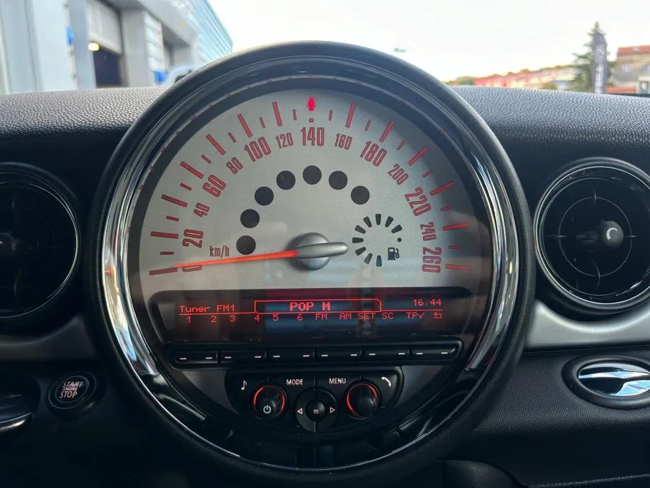 mini cooper 1.6i - 130000km - 2012 - servisna - garancija - reg 1 god - slika 13
