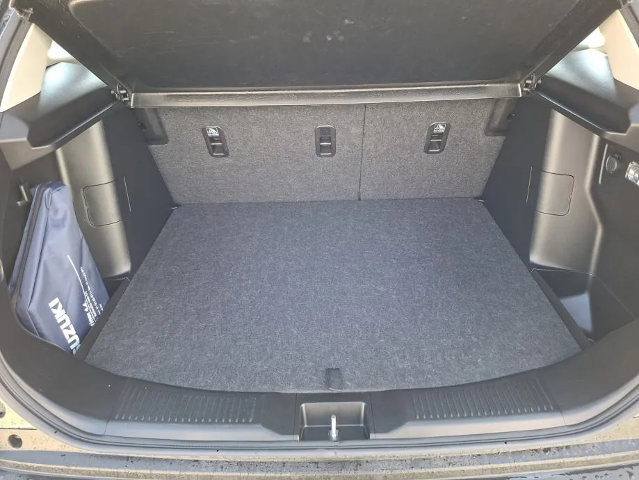 suzuki s-cross 1,4 2wd gl hybrid - slika 16