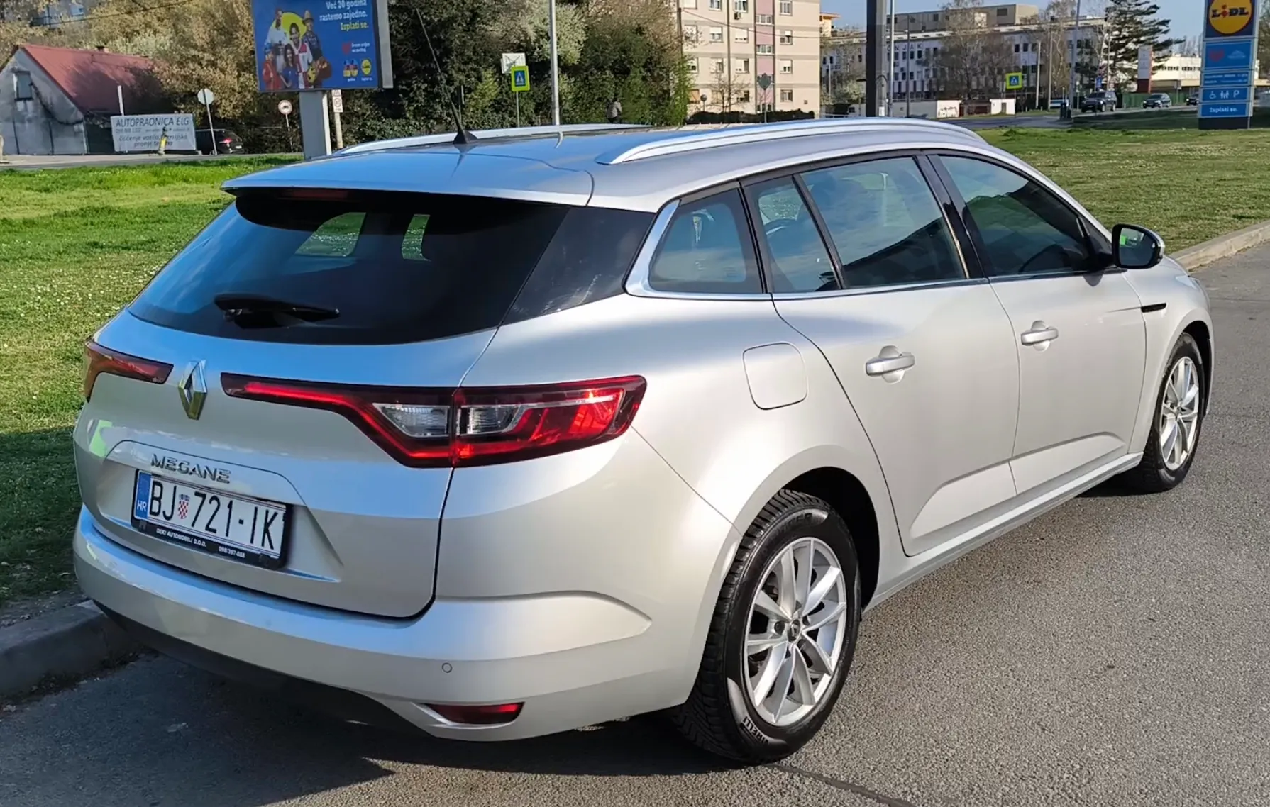 renault megane grandtour 1,5 dci, bussines, reg.1god - slika 15
