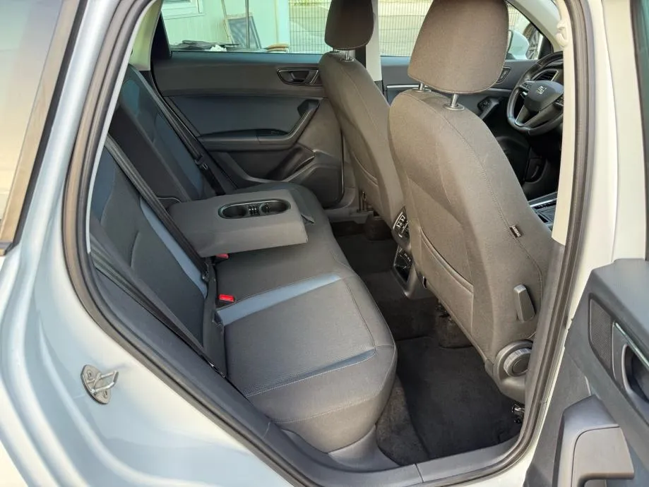 seat ateca 1,6 tdi dsg °virtual°navi°beats°kamera°leasing bez učešća° - slika 25