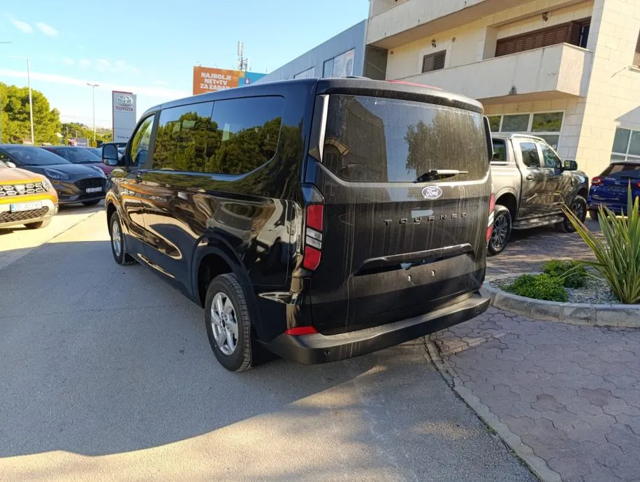 ford tourneo custom 2.0 tdci swb 136 ks - slika 3