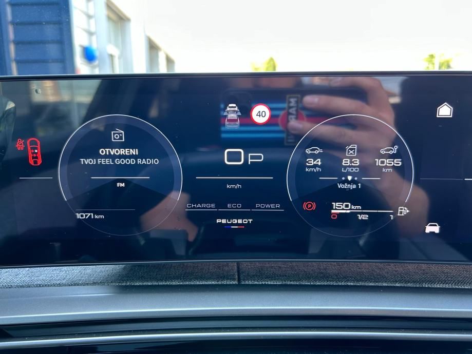 peugeot 3008 gt hybrid 145 e-dcs6 - demo vozilo - slika 17