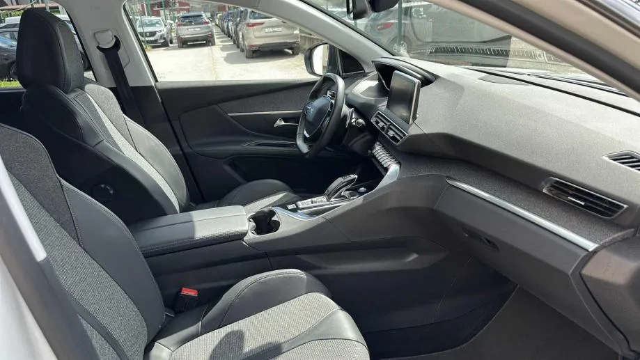 peugeot 5008 1,2 puretech *allure* 7 sjedala * jamstvo 24 mjeseca! - slika 9