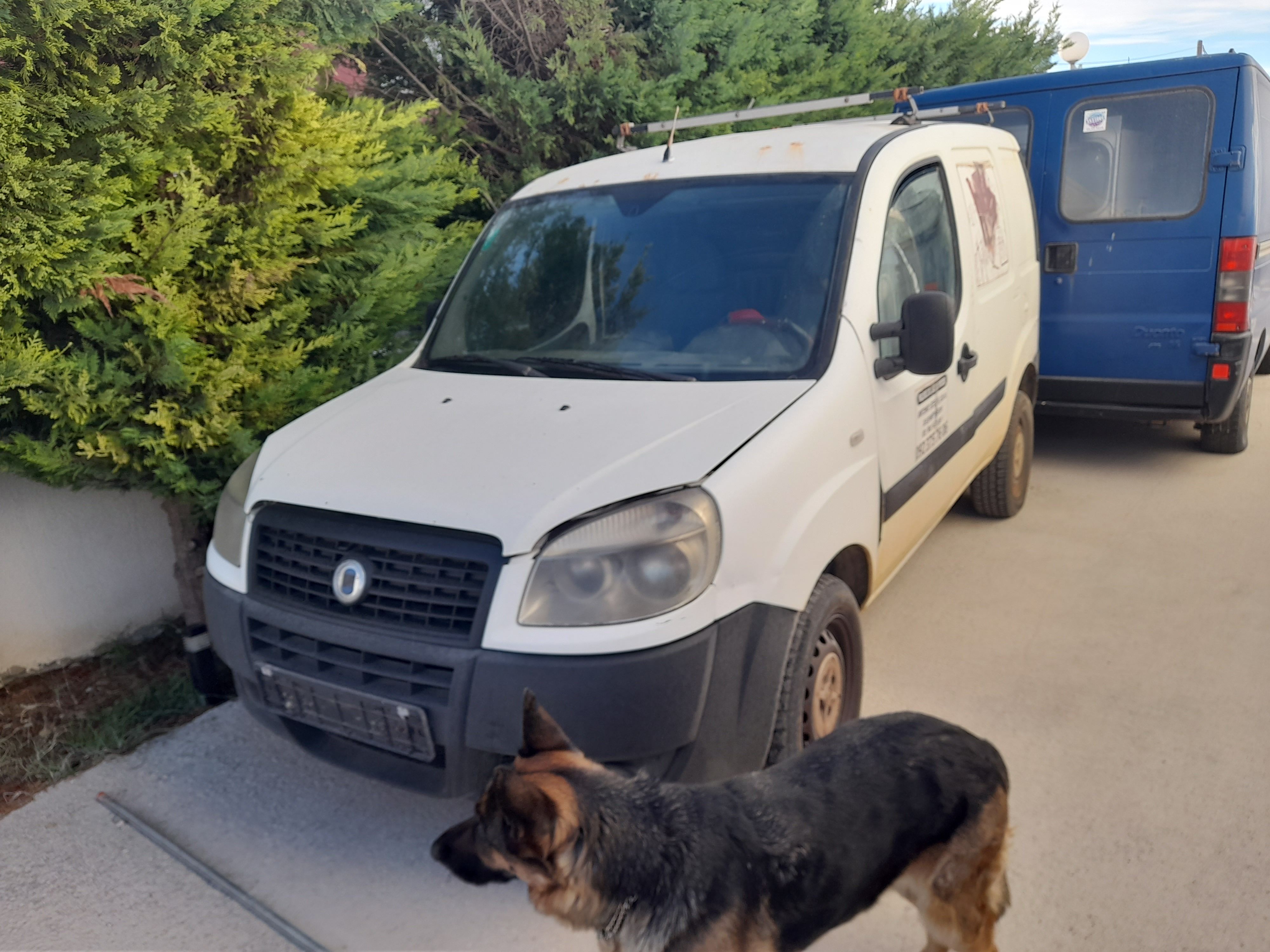 fiat doblo u dijelovima prodajem - slika 2