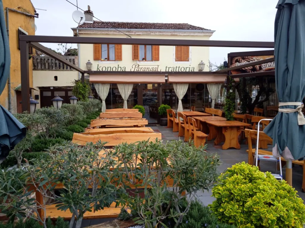 raf rolo tenda za restoran - slika 2