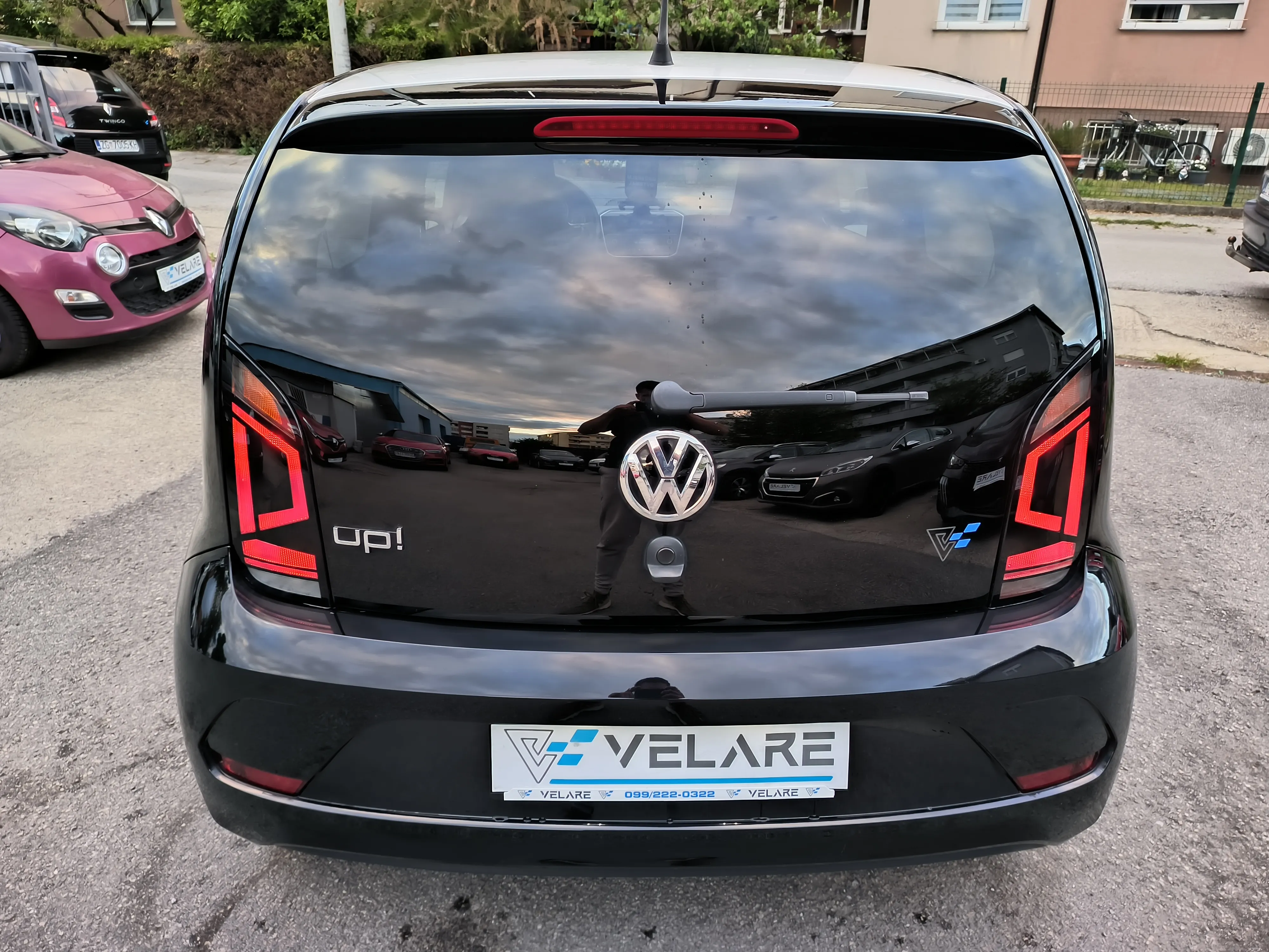 vw up! 1,0 club up! servisna, jamstvo, reg. 1 godinu - slika 8