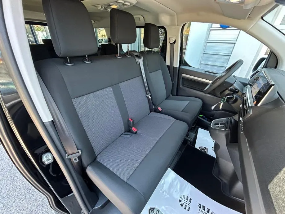 peugeot traveller 2.0 bluehdi 180 - eat8 - l3 - test vozilo - slika 18