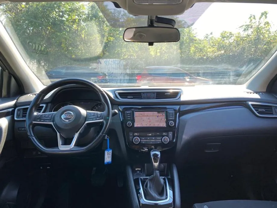 nissan qashqai 1,5 dci automatik, kamera , tempomat, 4 x garancija! - slika 18