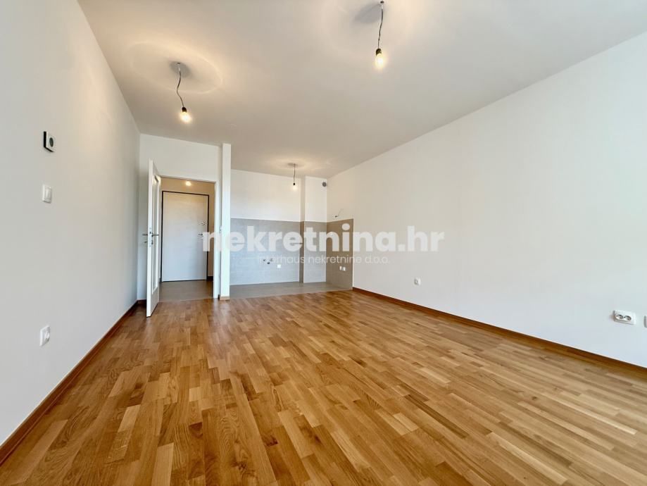 prodaja - jednosobni stan - donje svetice - lovinčićeva - 38,61m2 - slika 4