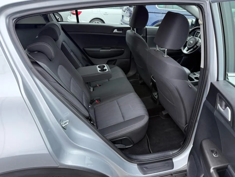 kia sportage 1,6 crdi automatik °navigacija°kamera°leasing bez učešća° - slika 18