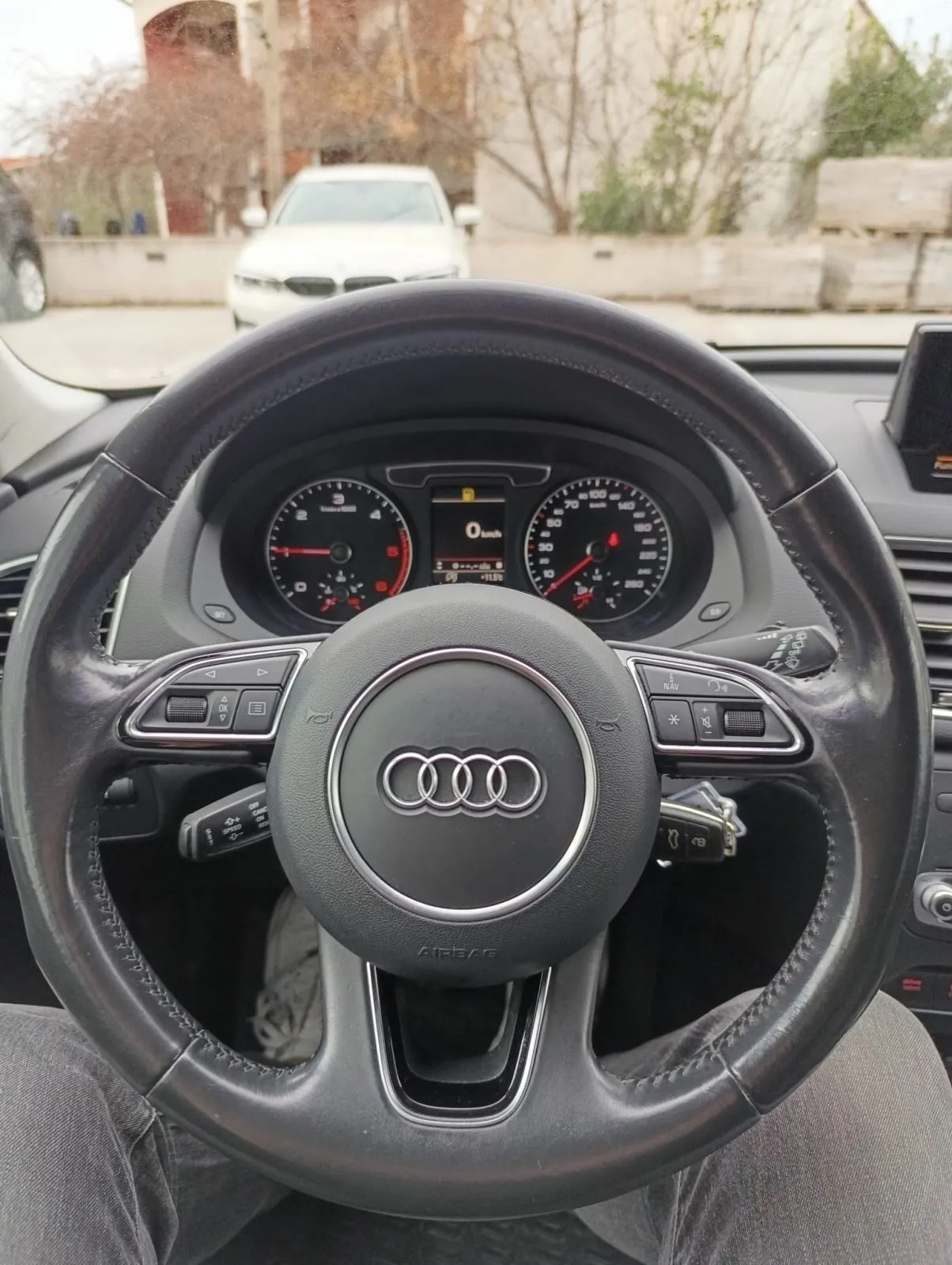 audi q3 2,0 tdi - slika 19