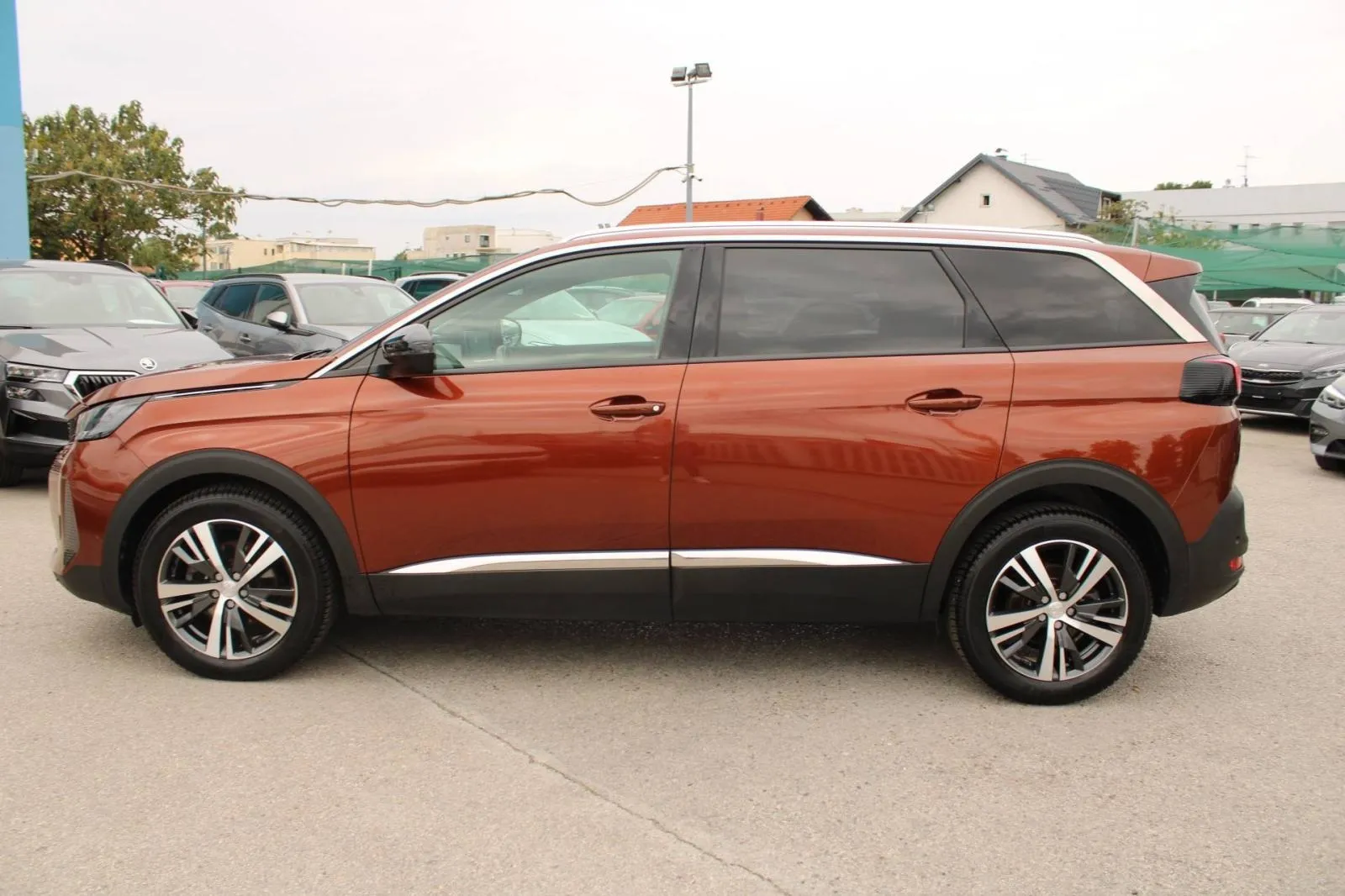 peugeot 5008 1.2 puretech automatik allure *7 sjedala, led, navigacija - slika 8