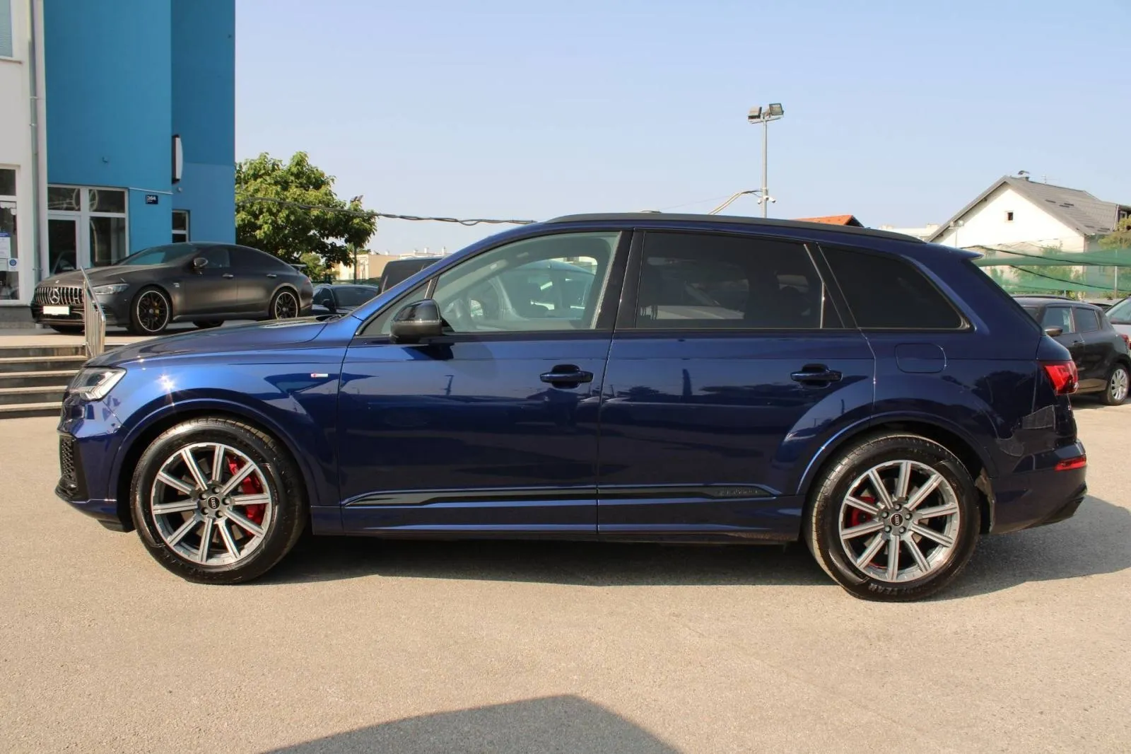 audi q7 60 tfsie quattro s-line *led, navigacija, kamera* reg 2/27 - slika 8