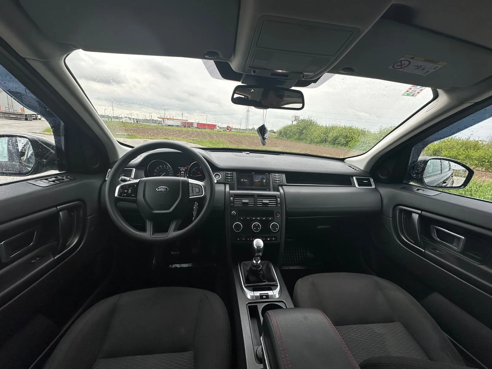 prodajem land rover discoveri sport - slika 13