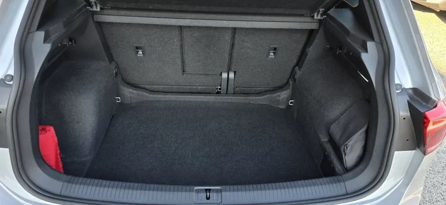 vw tiguan 2,0 tdi dsg r line - 2022 - 150.000km - reg 1 god! - slika 17