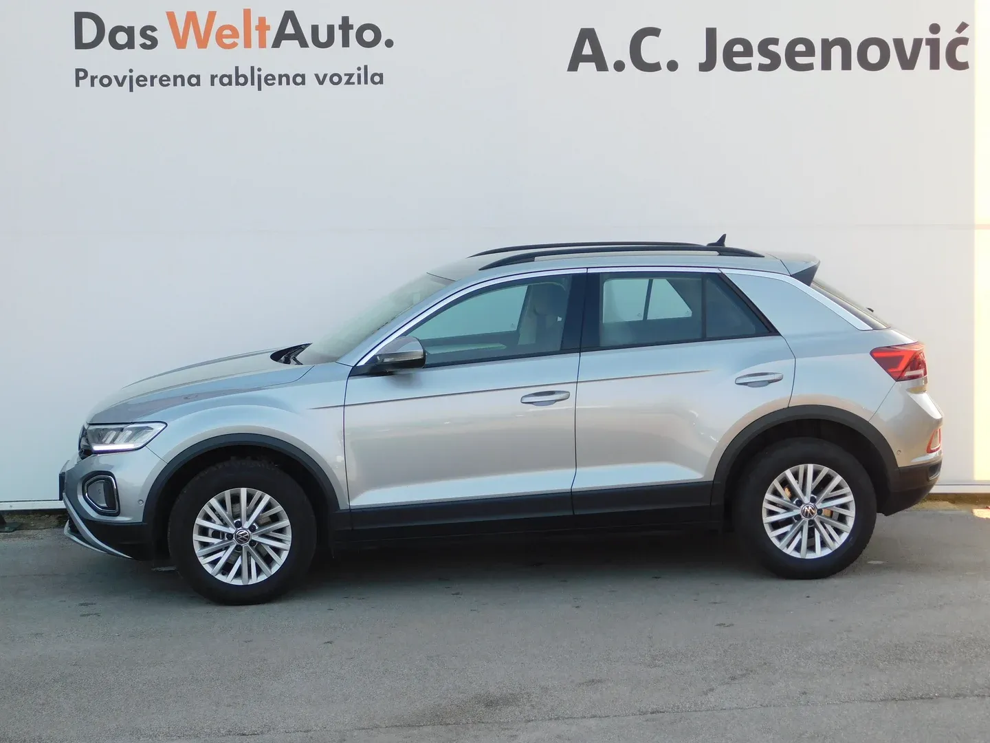 10452 volkswagen t-roc 1.0 tsi life - slika 6