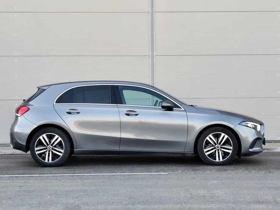 mercedes-benz a-klasa 180 d progressive aut. |led |kam |ambi |17''alu - slika 9