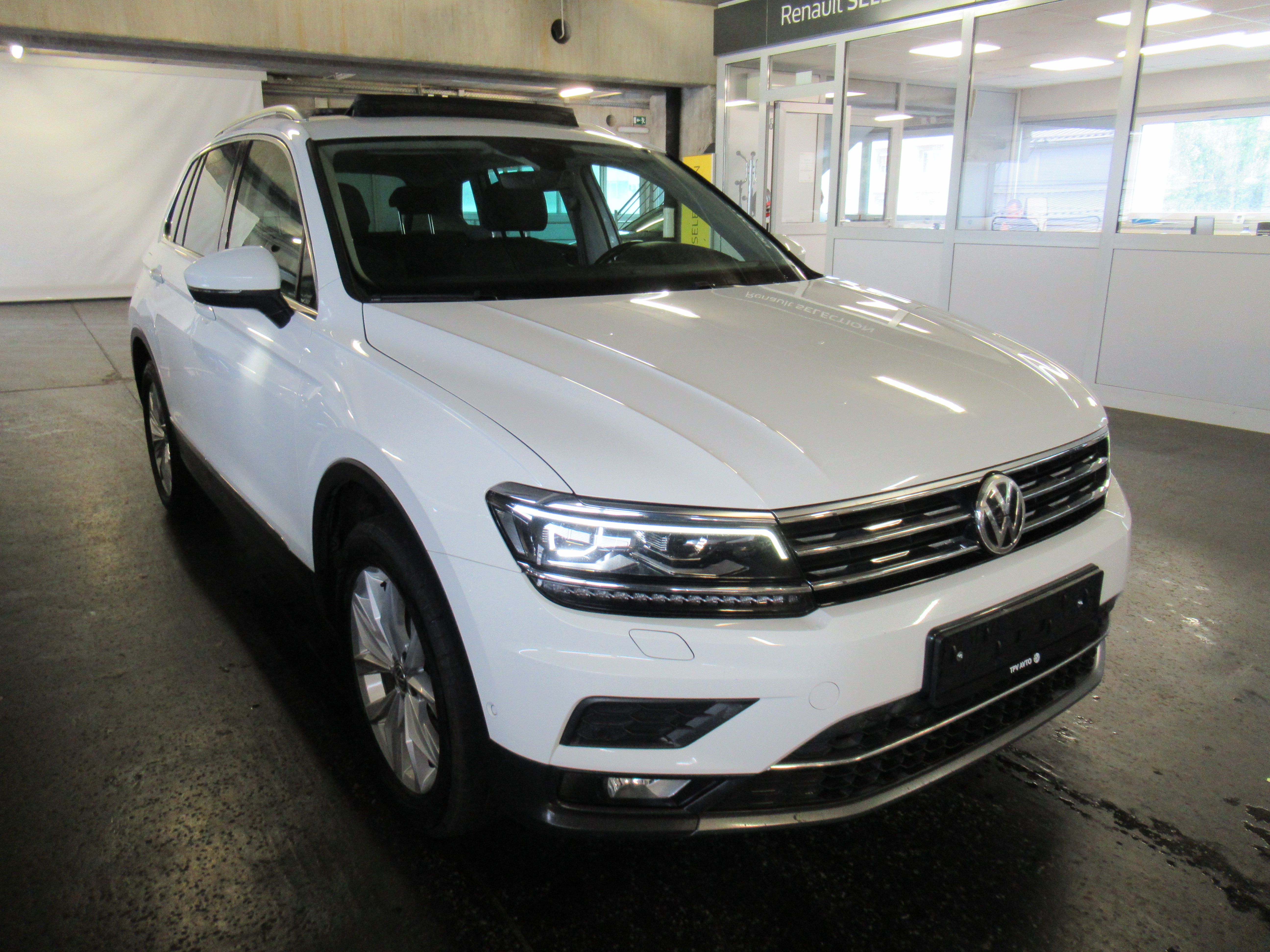 vw tiguan 2.0 tdi 4 motion dsg highline- full led, navi - slika 7