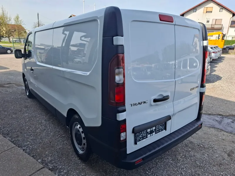 renault trafic 2.0 dci*130ks*klima*tempomat* - slika 9